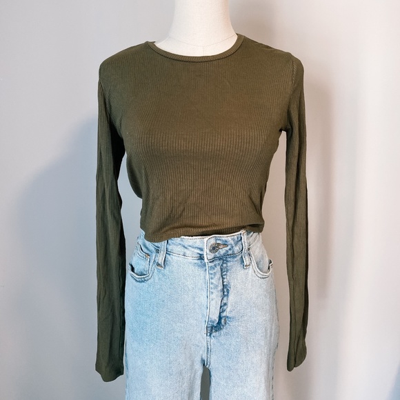 Green Cropped Long Sleeve Shirt | Garage Crop Top - Picture 1 of 5